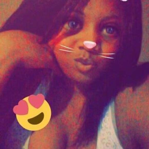 Meet your Posher, Shantelle - Picture 1 of 1